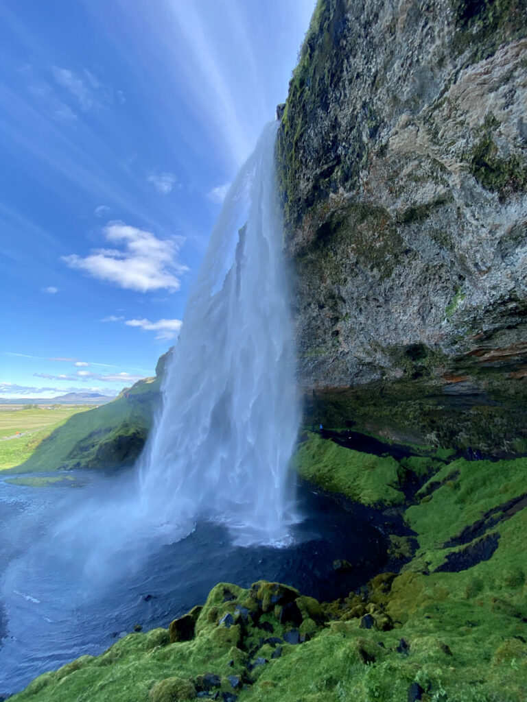 GLACIER LAGOON AND DIAMOND BEACH, ICELANDIC SOUTH COAST, GEYSIR TO VÍK